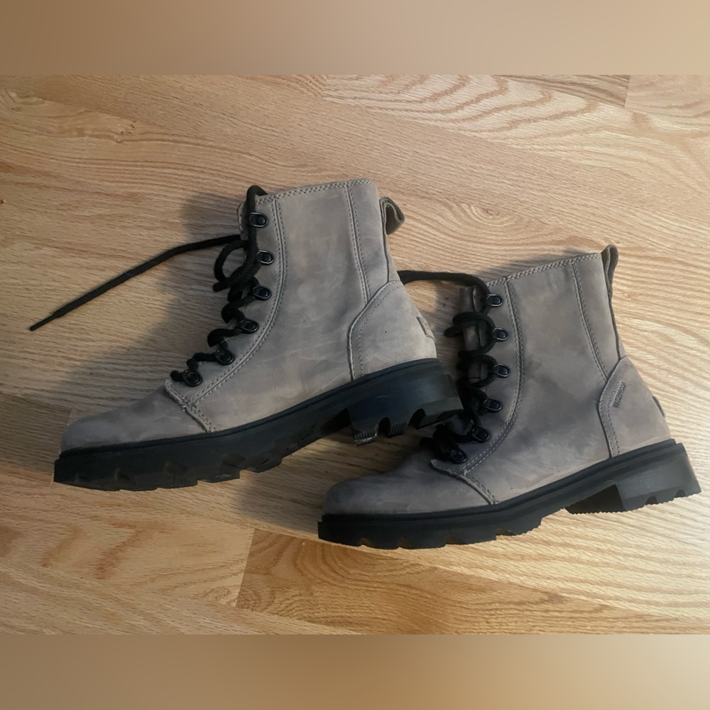 Sorel Waterproof Black Lug Sole Boots